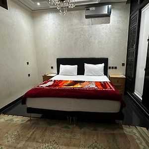 Camera con letto king size